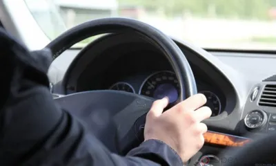 Ливенец угнал автомобиль, покатался на нём, разбил стёкла и вернул на место