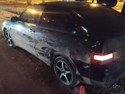 В Мценске неизвестный протаранил стоящий на обочине автомобиль