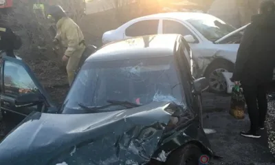 В Дмитровске на перекрёстке столкнулись ВАЗ-2112 и Skoda Octavia