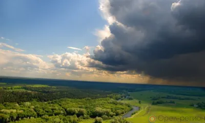 На Орловскую область идёт гроза