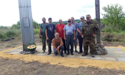 Казаки хутора Никольского благоустраивают посвящённое освобождению села летом 1943-го памятное место в Задушном