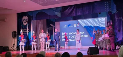 Фото 3. Студенты ОГУ провели акцию «Мы помним. Мы гордимся. Мы едины»