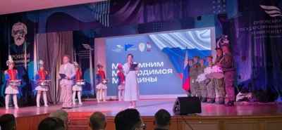 Фото 4. Студенты ОГУ провели акцию «Мы помним. Мы гордимся. Мы едины»