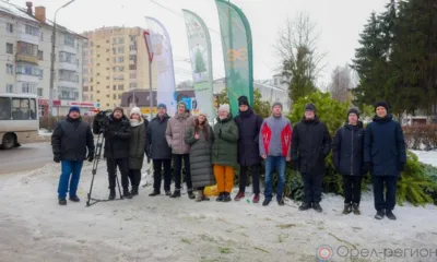 Орловцы сдали на переработку около 500 новогодних деревьев