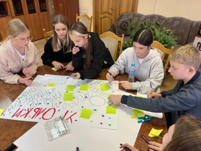 Фото 1. Ученики Знаменской и Овсянниковской школ побывали в гостях у «Орловской правды»