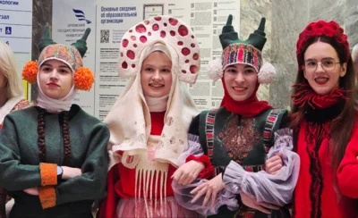 Фото 4. В Орле студенты объединились в «Хоровод дружбы»