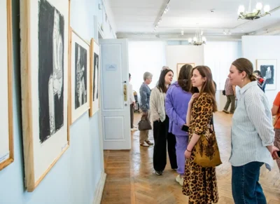 Фото 3. В Орловском музее изобразительных искусств открылась выставка «Вне цвета» народного художника РФ Гиви Калмахелидзе
