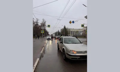 В Орле на пешеходном переходе сбили девушку