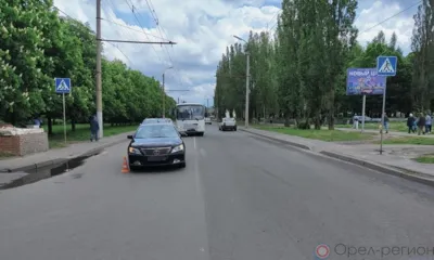 В Орле Toyota на пешеходном переходе насмерть сбила женщину