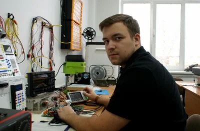 Орловский студент получил на «умный» скальпель 500 тысяч рублей