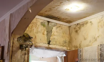 Заблокированные: Жители дома №52 по ул. Приборостроительной в Орле живут с протекающей кровлей