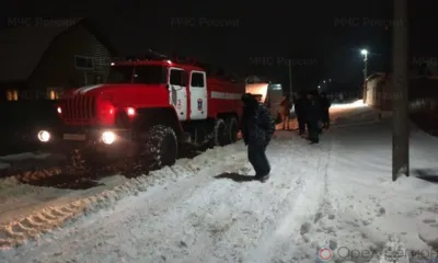 Орловские пожарные доставили врачей к ветерану ВОВ по заснеженной дороге