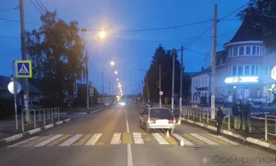 В Кромах ВАЗ на пешеходном переходе сбил 16-летнего подростка