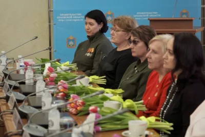 Фото 3. Андрей Клычков встретился с матерями, вдовами погибших участников СВО и женщинами — ветеранами боевых действий