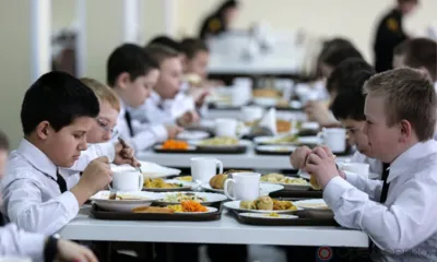 В организации питания орловских школьников выявлено почти 400 нарушений