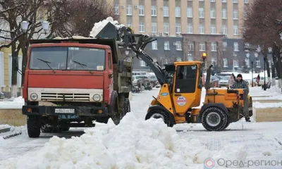 В Орловской области чистят улицы от снега в круглосуточном режиме