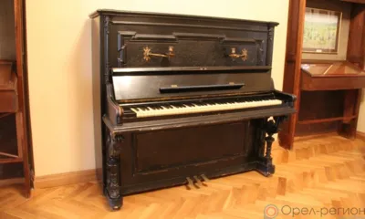 Орловскому литературному музею Тургенева подарили уникальное пианино