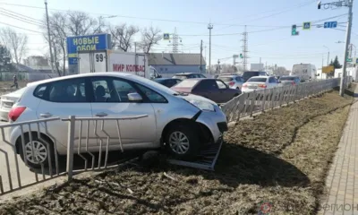 В Орле Citroen на встречке протаранил Кia
