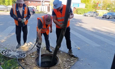 В Орле работники «Спецавтобазы» готовят ливнёвки к сезону дождей