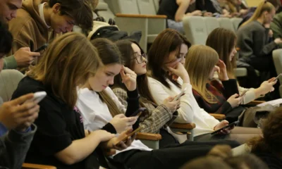 В Орле студенты написали гражданско-патриотический диктант «Моя любовь, душа моя — Россия!»