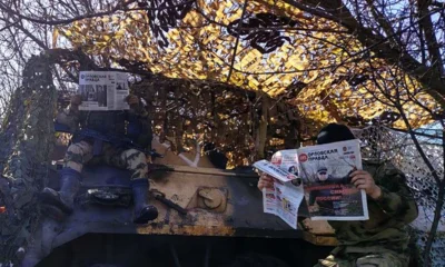 Росгвардейцы читают «Орловскую правду» в зоне СВО