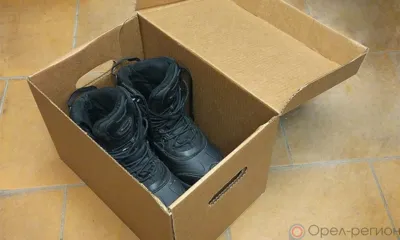 В Орле мужчина торговал контрафактной обувью