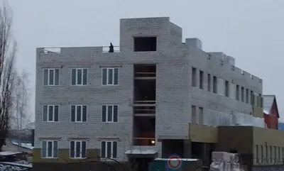 В Ливнах полностью возвели здание новой детской поликлиники