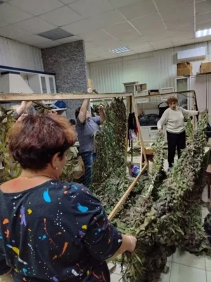 Фото 6. С самого начала СВО волонтёрская группа «Амчаночка» из Мценска помогает бойцам на передовой