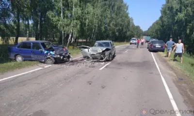 Под Орлом водитель ВАЗ-2115 на встречке протаранил ВАЗ-21124