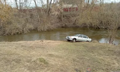 В Орловском МО спасатели провели операцию по подъёму машины из воды