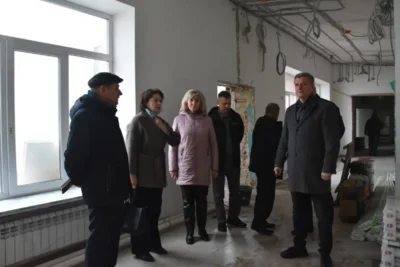 Фото 5. Орловские депутаты посетили стройплощадки будущих школ