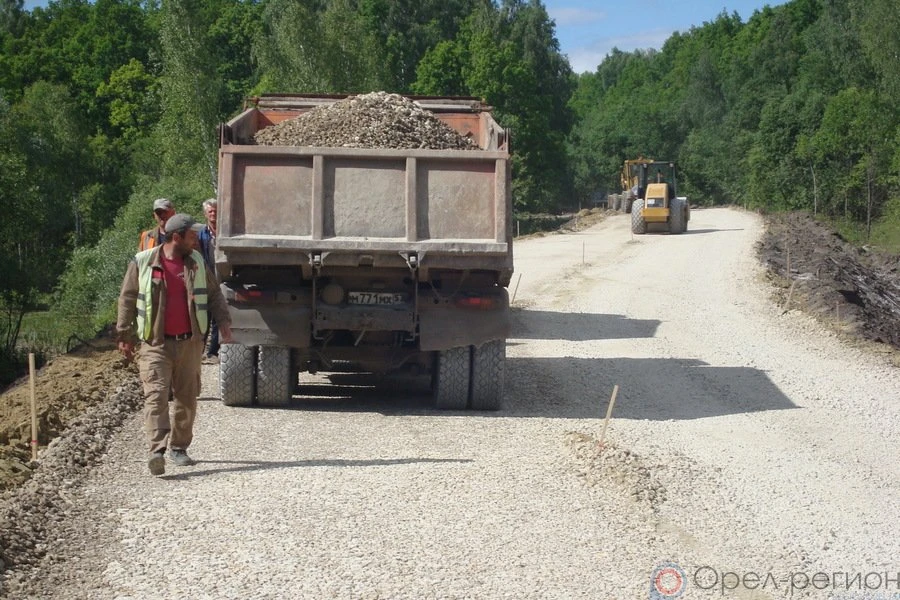 Суд обязал привести в порядок дороги в Должанском районе