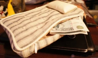 Орловчанка пришла в гости к пенсионеру и обокрала его