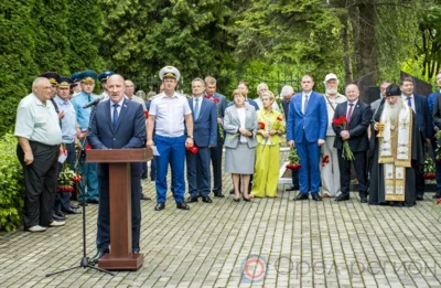 открытие бюста