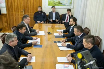 Фото 1. Министр транспорта РФ Андрей Никитин с рабочим визитом посетил Орловскую область