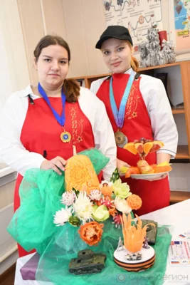 Фото 4. Студенты Орловского техникума сферы услуг стали лучшими в карвинге, кулинарии и в барменском искусстве