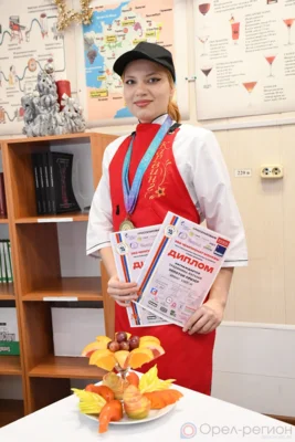 Фото 5. Студенты Орловского техникума сферы услуг стали лучшими в карвинге, кулинарии и в барменском искусстве