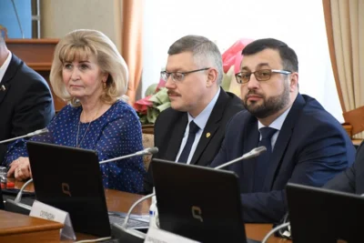 Фото 22. Достигшие особых успехов молодые орловцы получили награды