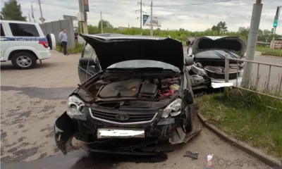 В Орле лоб в лоб столкнулись Kia Rio и Lada Priora