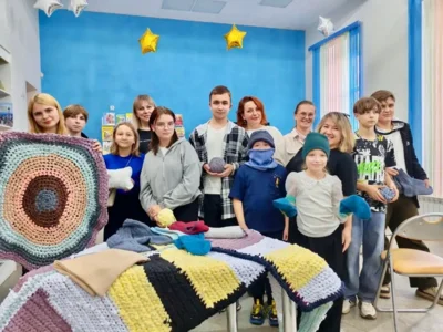 Фото 4. «Подари тепло солдату»: Юные орловцы изготовили свечи для бойцов СВО