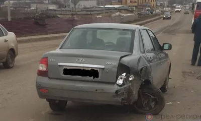 В Ливнах две «Приоры» не поделили дорогу