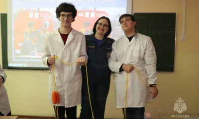 В Орле сотрудники МЧС провели мастер-класс для студентов