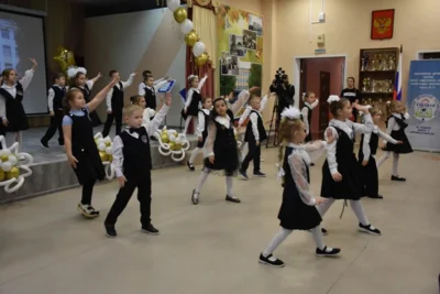 Фото 1. Школа № 11 имени Г. М. Пясецкого города Орла отметила своё 85-летие