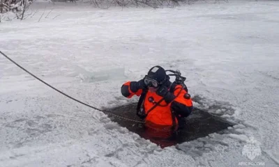 Спасатели из Орла ищут детей, провалившихся на реке в Брянске под лёд