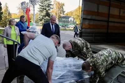 Фото 1. Из Орла в зону СВО отправили стоматологическую установку