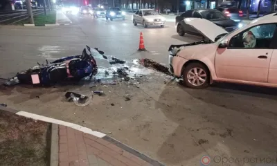 В Орле Lada столкнулась с незарегистрированным мотоциклом