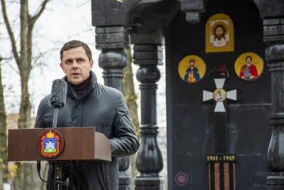 Фото 4. 1 ноября в парке Победы в Орле прошла международная акция «Сад памяти»