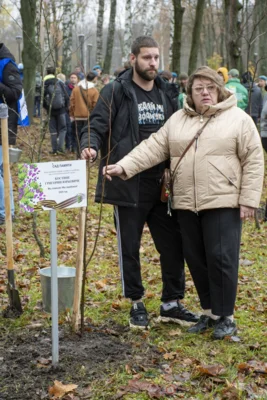 Фото 11. 1 ноября в парке Победы в Орле прошла международная акция «Сад памяти»