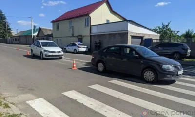 В Орле два Volkswagen Polo не поделили дорогу