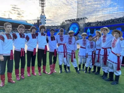 Фото 3. Орловские танцоры исполнили русскую «Калинку» на белорусской сцене